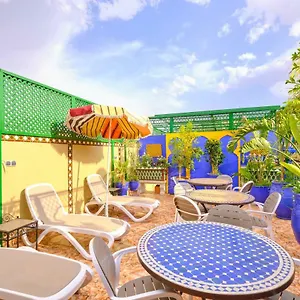 2* Hotel Palace